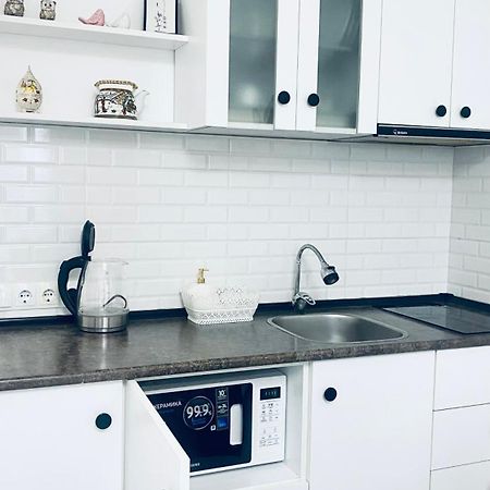 Real Palace Apartment Батуми Экстерьер фото