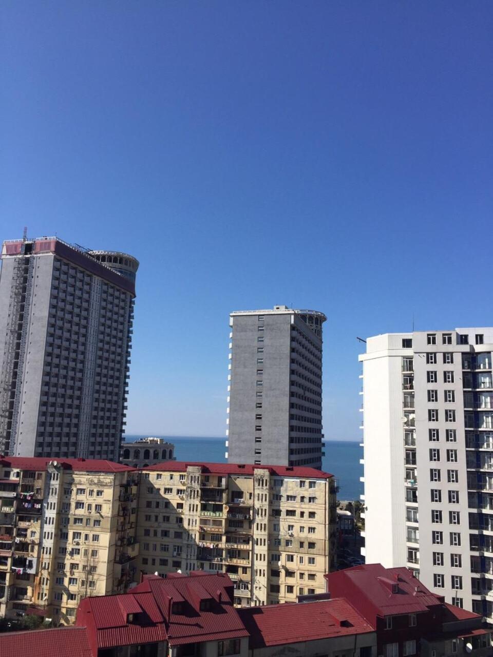 Real Palace Apartment Батуми Экстерьер фото